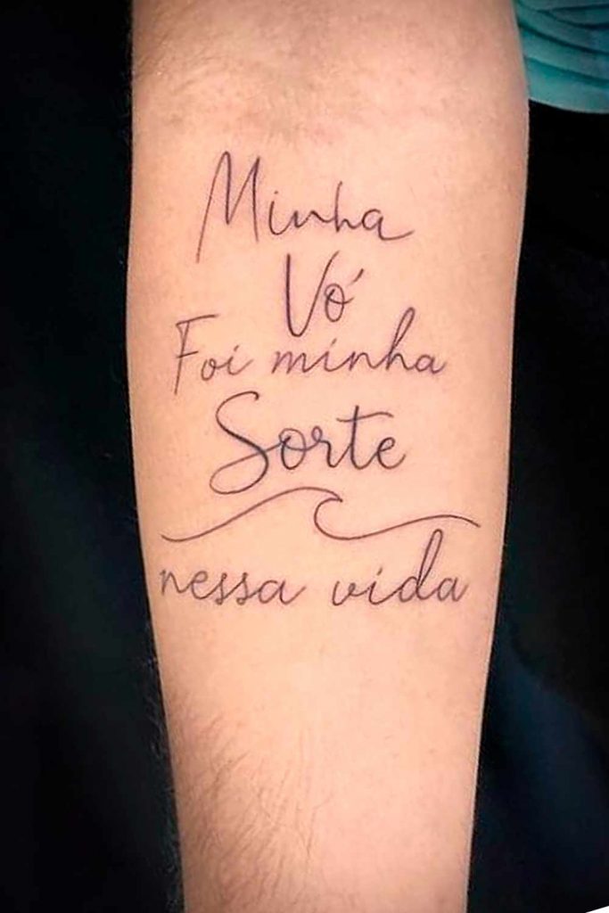 Tatuagem feminina letras no braço sorte site Tattoo And You tattooandyou.com.