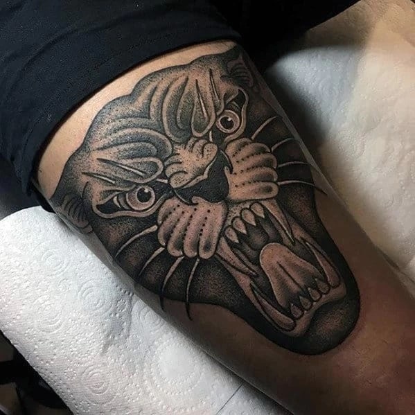 tatuagens na coxa masculina mais bonitas do momento old school tigre