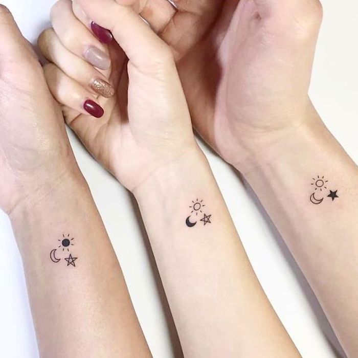 as melhores tatuagens de amizade da atualidade sol estrela e lua