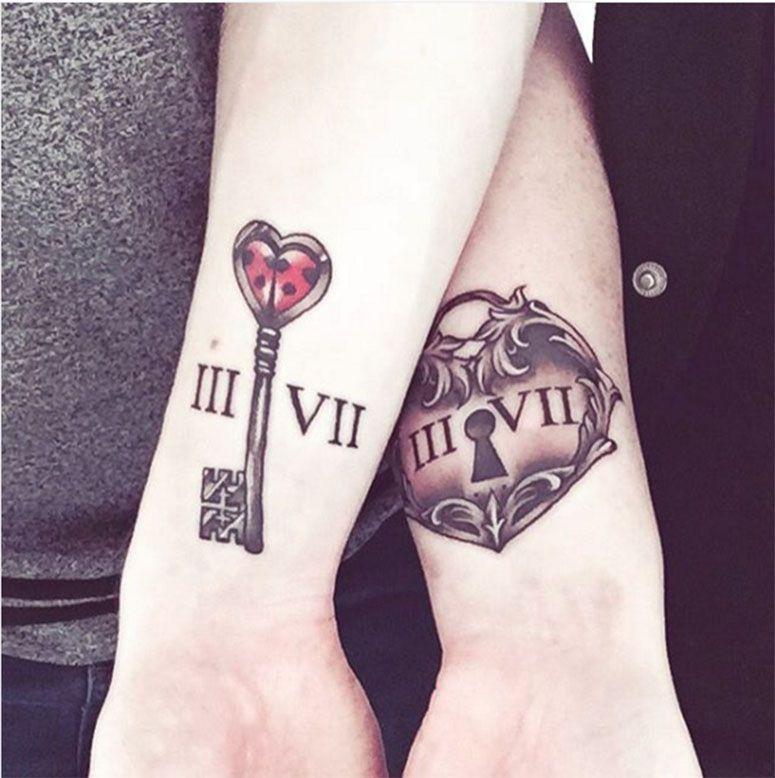 as tatuagens de casal mais bonitas da atualidade cadeado e chave