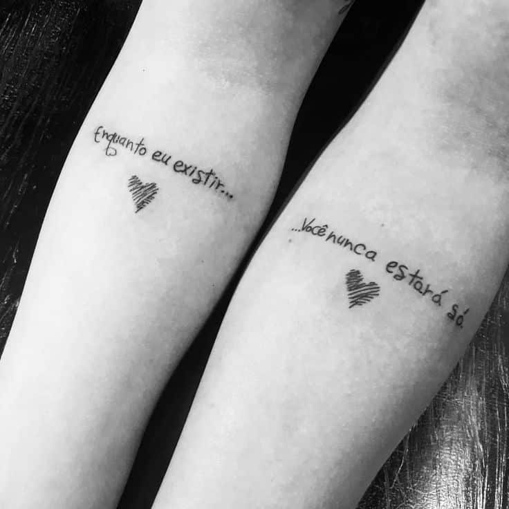 as tatuagens de mãe e filha mais perfeitas e delicadas coração e frase