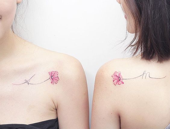 as tatuagens de mãe e filha mais perfeitas e delicadas rosas