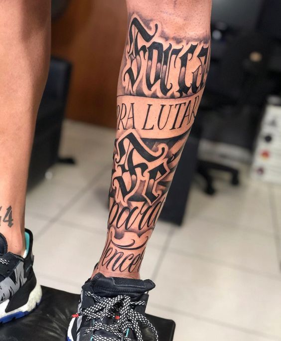 as tatuagens na canela mais bonitas atualmente grafite