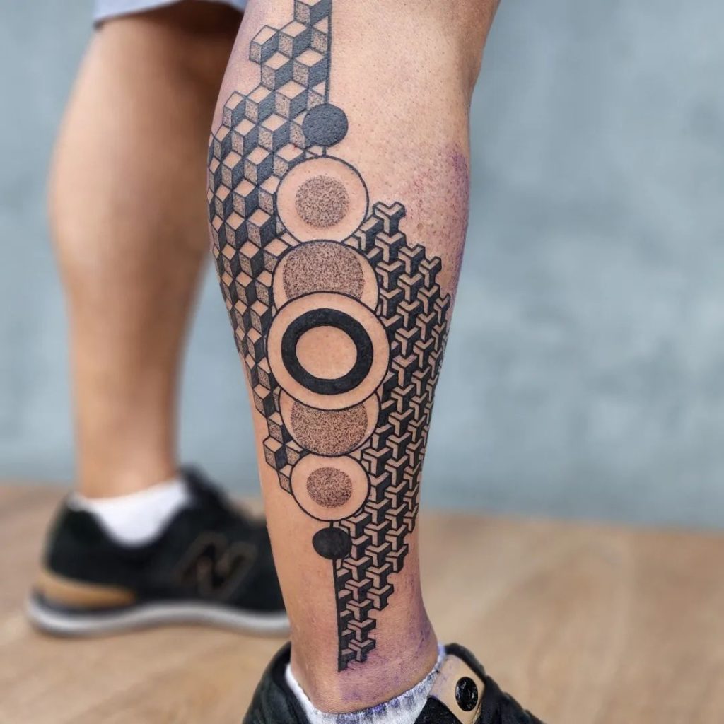 conheça as principais considerações ao escolher a tatuagem na perna moderno