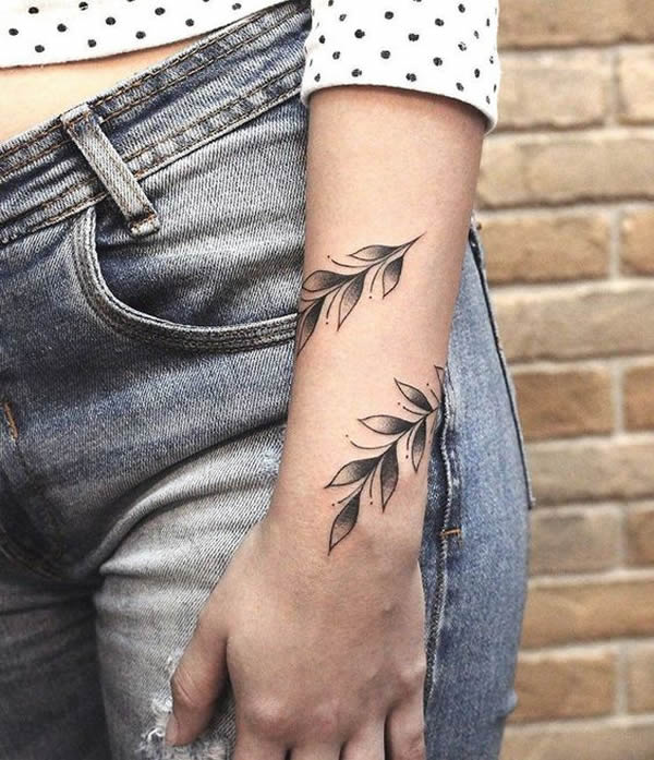 descubra como escolher a tatuagem no braço feminina perfeita ramo