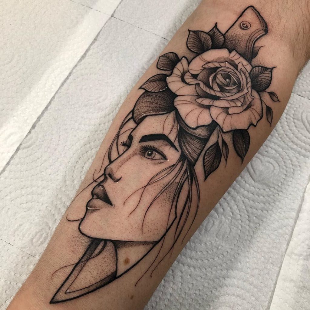descubra como escolher a tatuagem no braço feminina perfeita rosto e floral