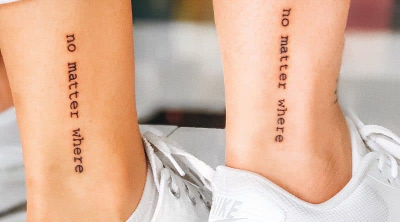 letras correspondentes tatuagens amigas