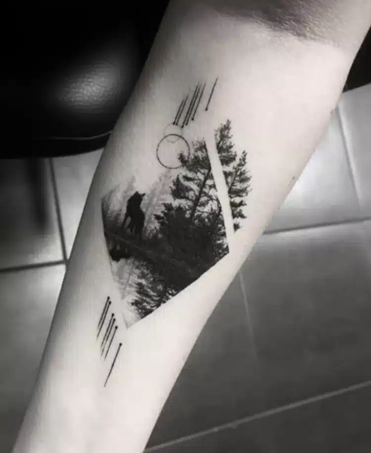 melhores e mais bonitas tattoos no antebraço triangulo floresta