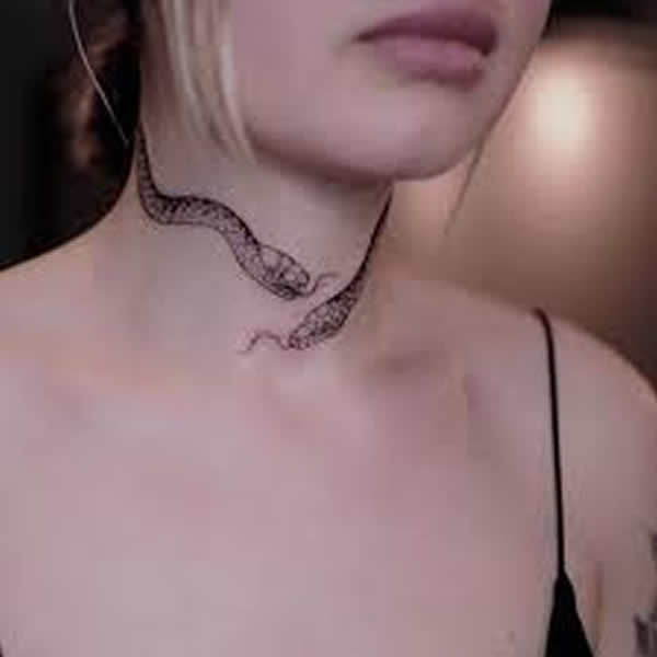 melhores e mais bonitas tatuagens de cobra cobras no pescoço