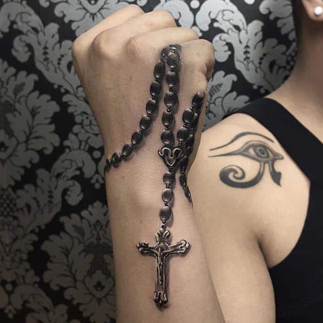 tatuagem de fé expressar sua fé e se conectar com outras pessoas crucifixo