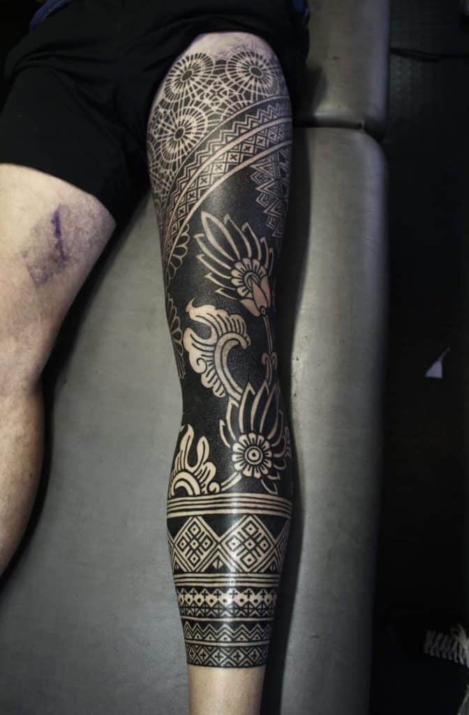 tatuagem na perna uma forma de arte ousada e menos dolorosan maori