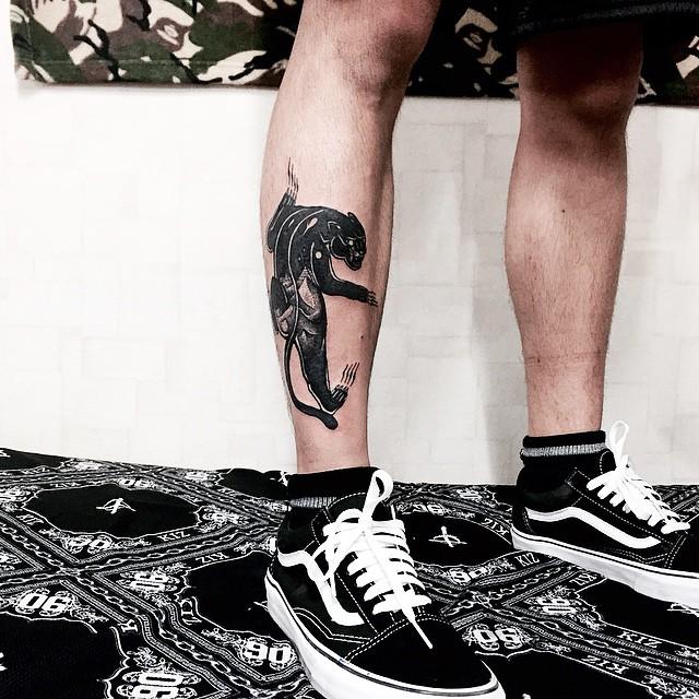 tatuagem na perna uma forma de arte ousada e menos dolorosan moderno leopardo