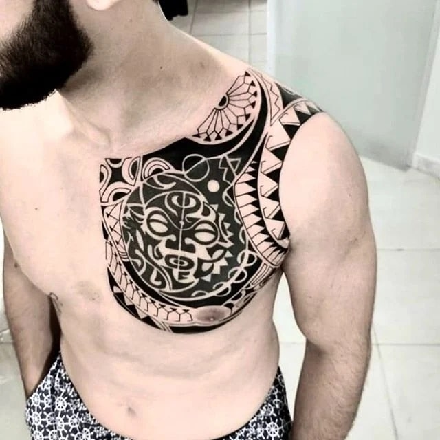 tatuagem no peito o que você precisa saber maori