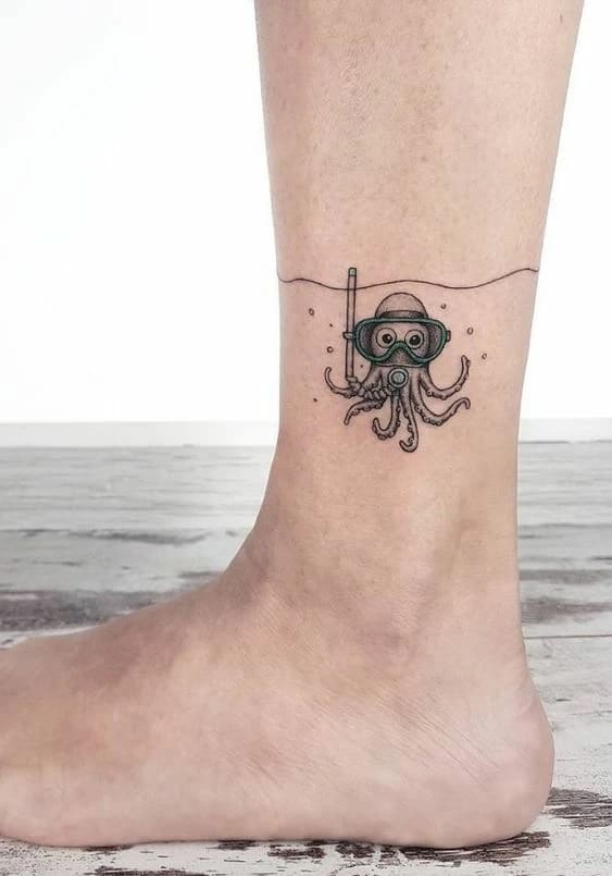 tatuagens pequenas discretas e elegantes para marcar a sua pele polvo
