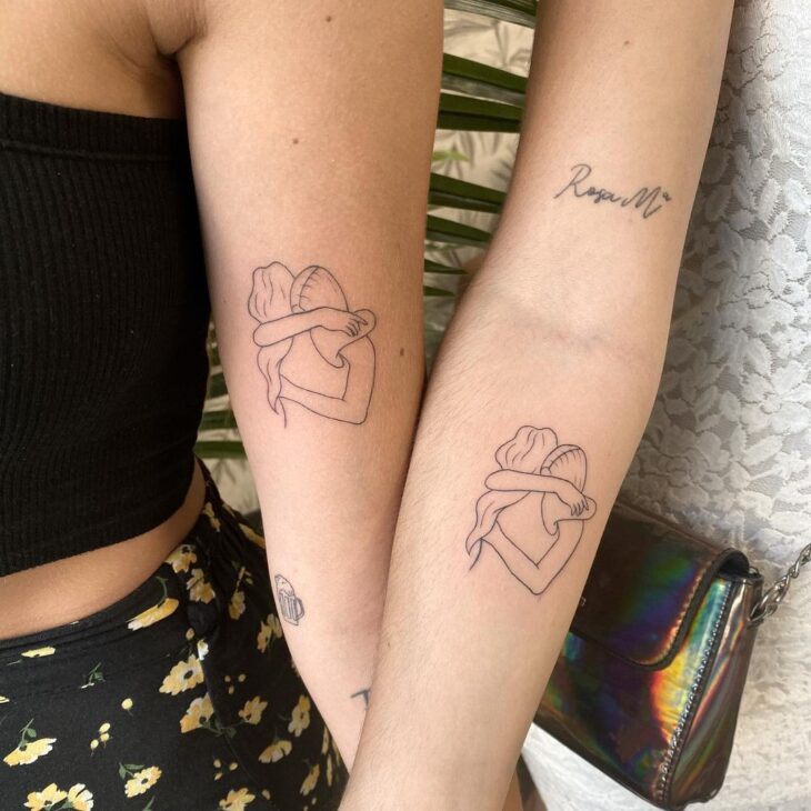 tatuagens de irmãs simplesmente perfeitas abraço em irmãs