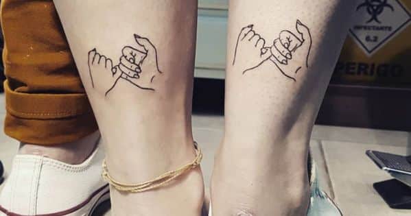 tatuagens de irmãs simplesmente perfeitas dedinho