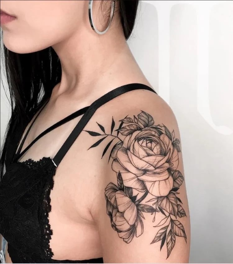 tatuagens no braço expressão artística criativa com significado pessoal e cultural floral moderno