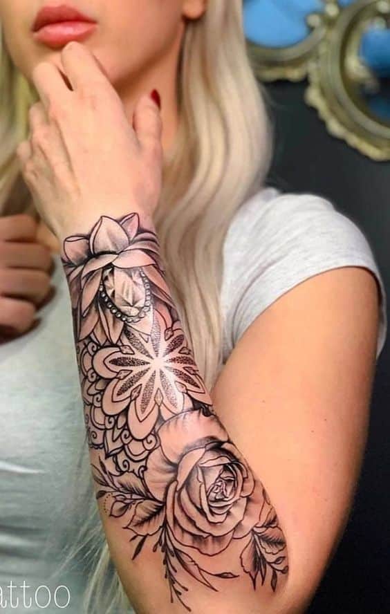 tatuagens no braço o que considerar antes de fazer uma floral