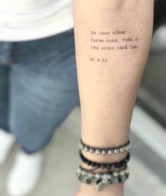 tatuagens no braço o que considerar antes de fazer uma frase