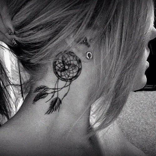 tatuagens no pescoço exprima sua individualidade com estilo mandala